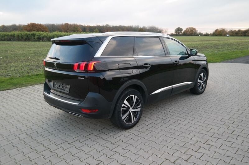 Gebraucht Peugeot 5008 GT-line 131 PS (96 kW) 2020 Lackierung schwarz perla nera/ SUV