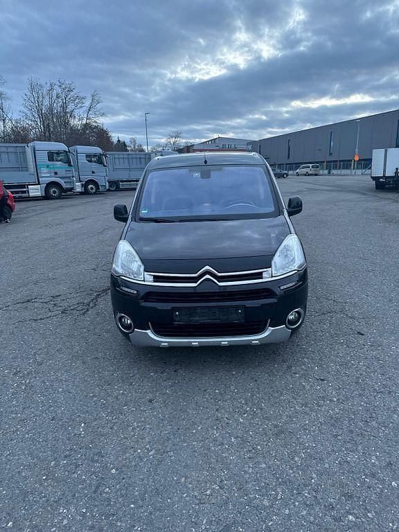 Gebraucht Citroën Berlingo SELECTION 114 PS (83 kW) 2014 Schwarz Van / Kleinbus