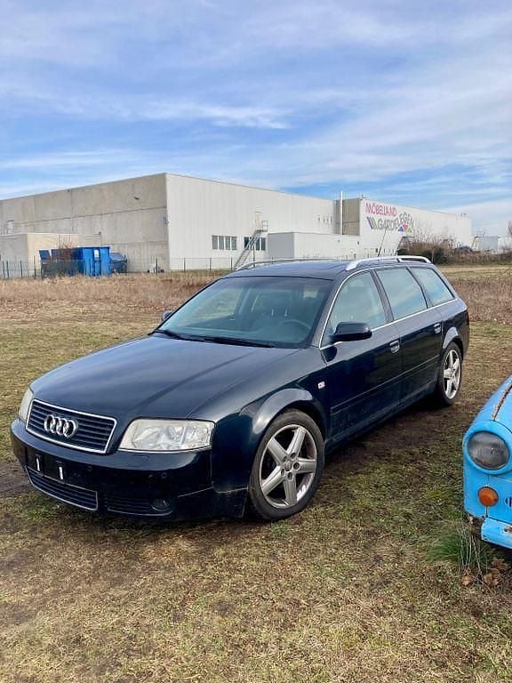 Schwarz Gebraucht 2004 Audi A6 Kombi | 550 € - Bild 1/4