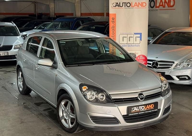 Gebraucht Opel Astra Edition 105 PS (77 kW) 2005 Silber Limousine