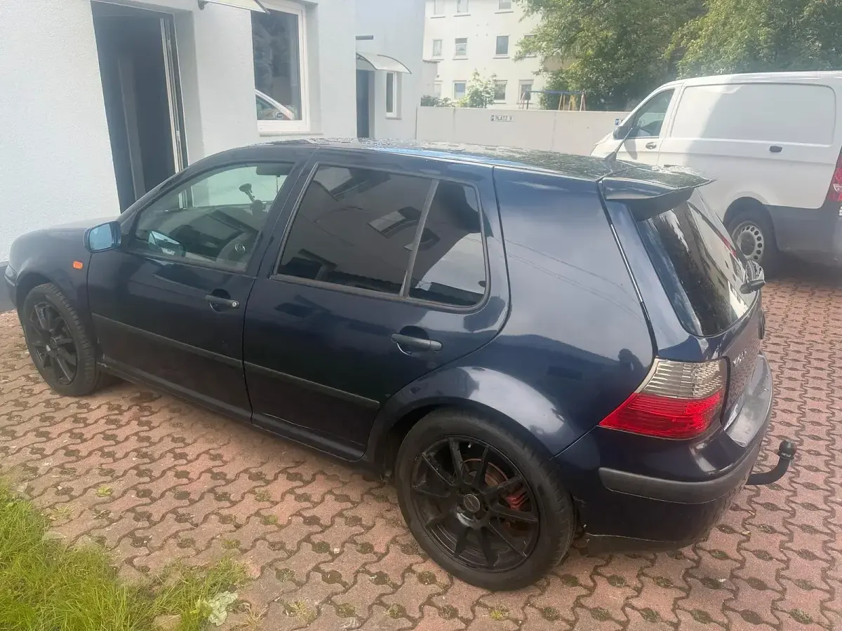 Gebraucht VW Golf III 102 PS (75 kW) 1998 Blau Limousine