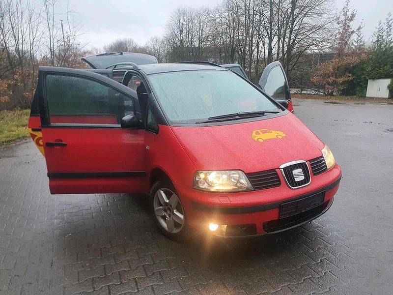 Schwarz Gebraucht 2007 Seat Alhambra Van / Kleinbus | 1.750 € (Guter Preis) - Bild 1/4