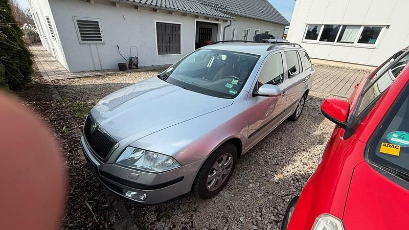Gebraucht Skoda Octavia 105 PS (77 kW) 2007 Silber Kombi