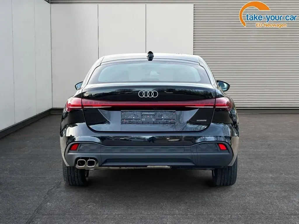 Neu Audi A5 204 PS (150 kW) 2025 (mythosschwarz metallic/schwarz) Limousine