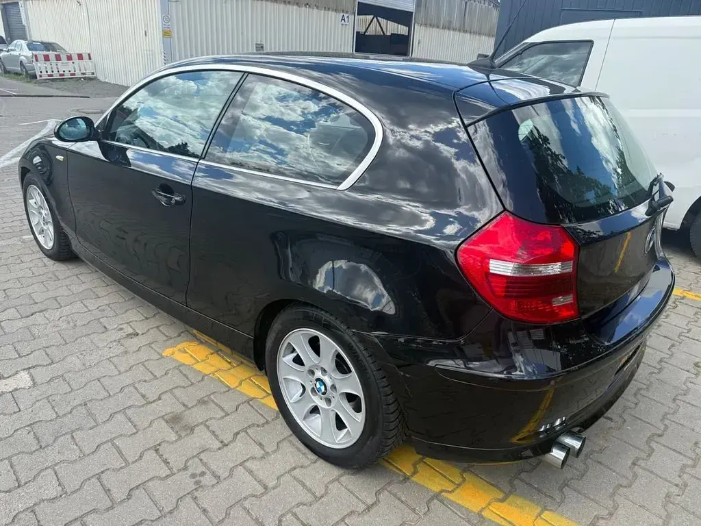 Gebraucht BMW 118 Advantage 143 PS (105 kW) 2007 Schwarz Kleinwagen