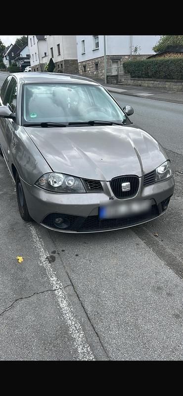 Gebraucht Seat Ibiza 90 PS (66 kW) 2002 Silber Kleinwagen