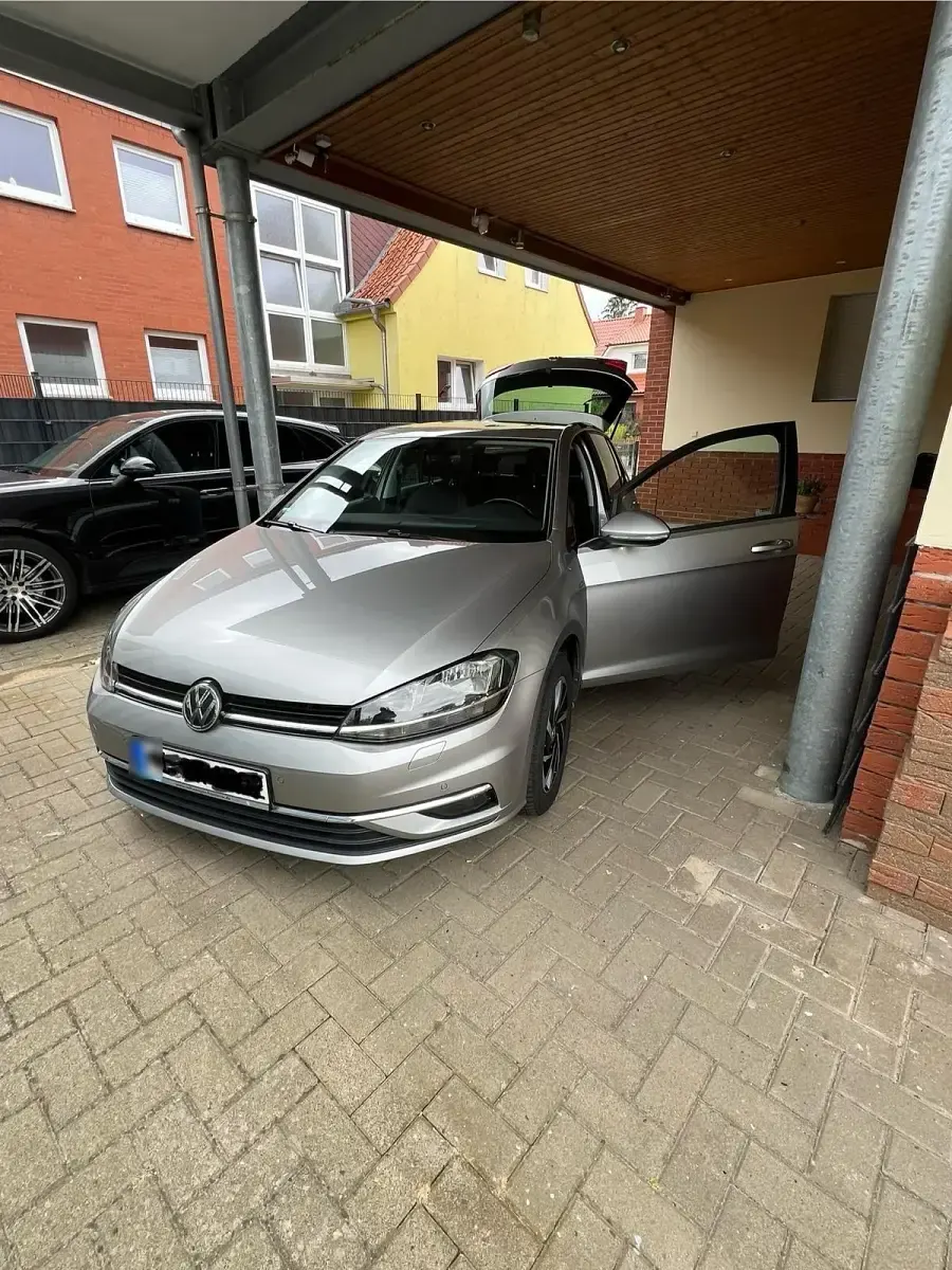 Gebraucht VW Golf VII Join 116 PS (85 kW) 2018 Grau Limousine