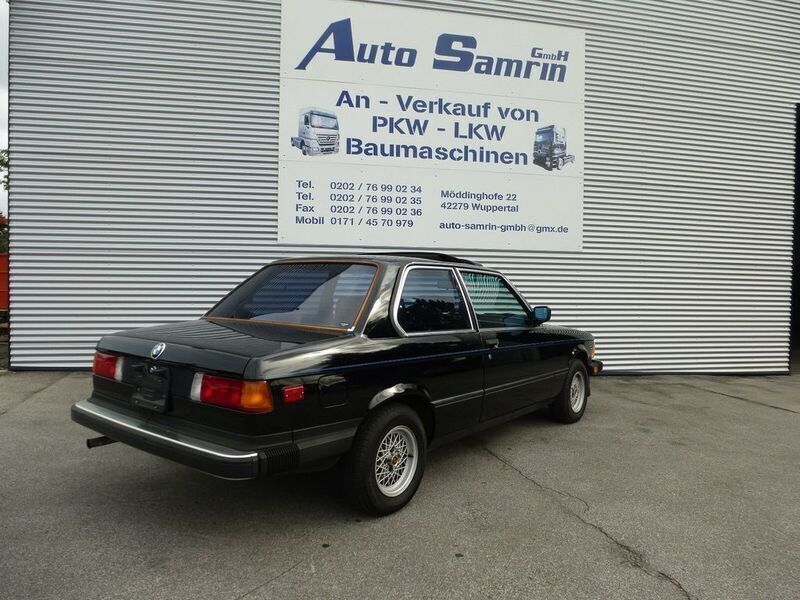 Gebraucht BMW 320 109 PS (80 kW) 1981 Schwarz Coupé