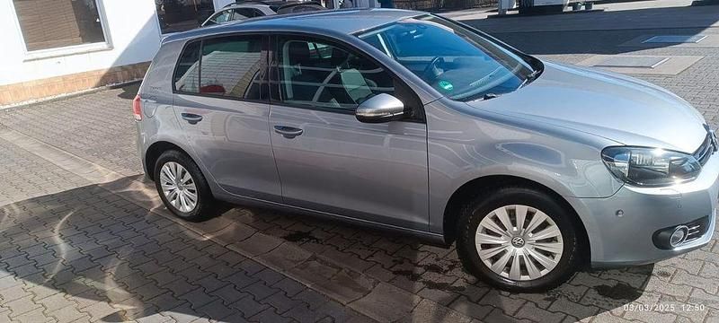 Gebraucht VW Golf VI Team 105 PS (77 kW) 2010 Kleinwagen