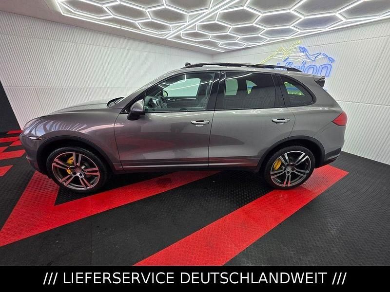 Second-hand Porsche Cayenne 245 CP (180 kW) 2012 Gri SUV