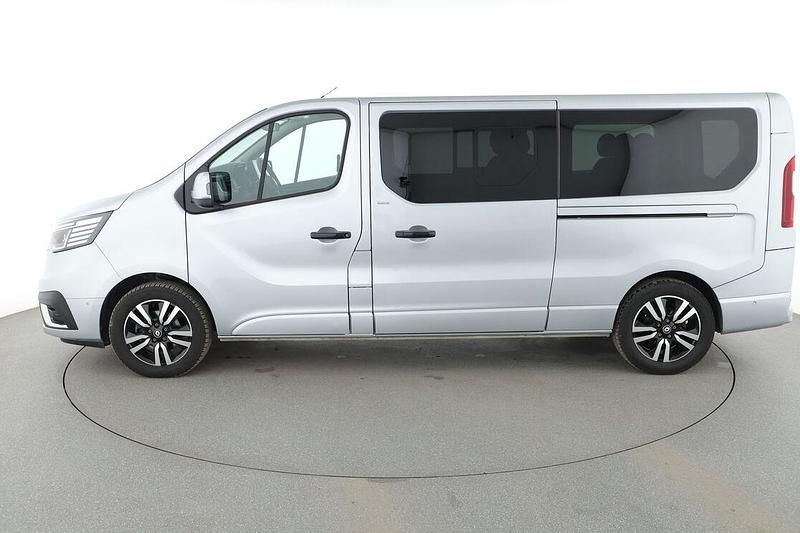 Gebraucht Renault Trafic 170 PS (125 kW) 2024 Silber Van / Kleinbus