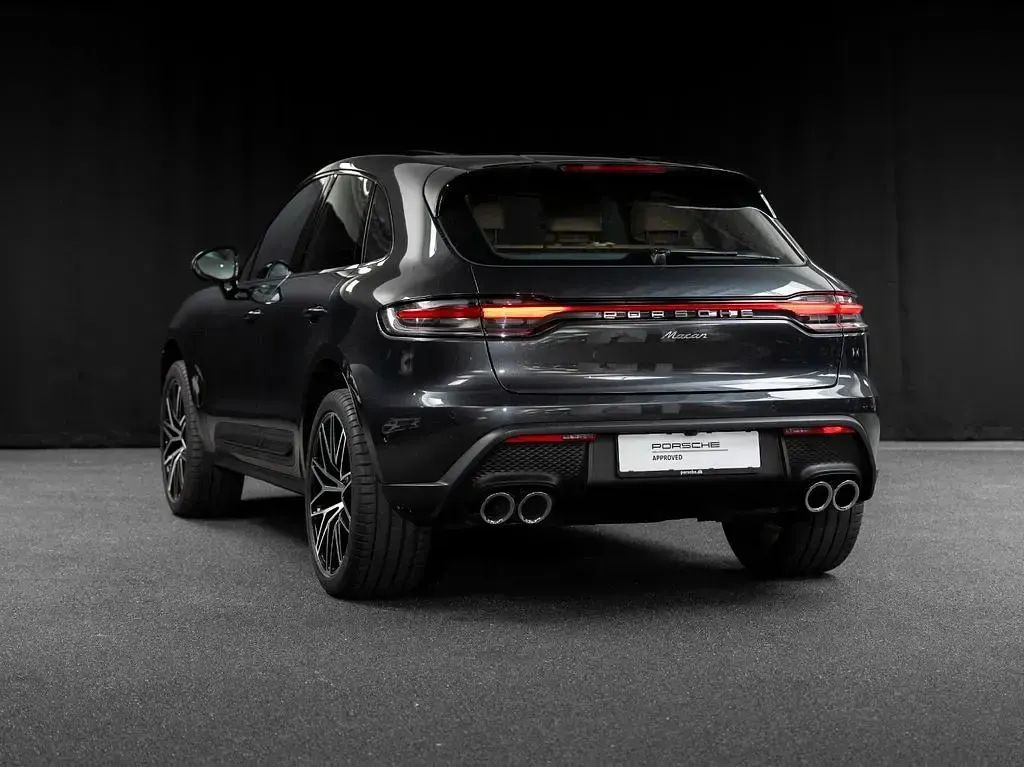 Gebraucht Porsche Macan Basis 265 PS (194 kW) 2022 Grau SUV