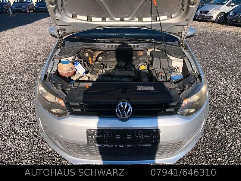 Gebraucht VW Polo Trendline 60 PS (44 kW) 2010 Silber Limousine