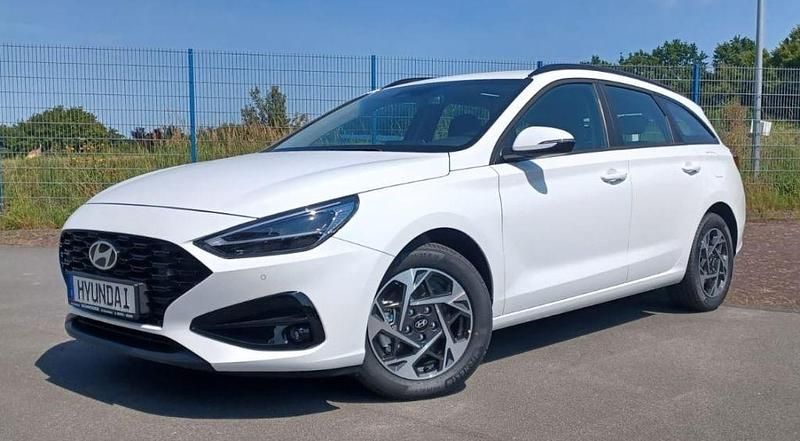 Weiß Neu 2025 Hyundai i30 Kombi | 24.890 € (Fairer Preis) - Bild 1/4