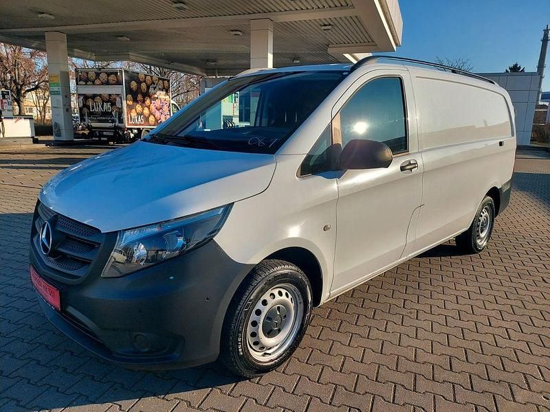 Gebraucht Mercedes Vito 163 PS (119 kW) 2019 Weiß Van