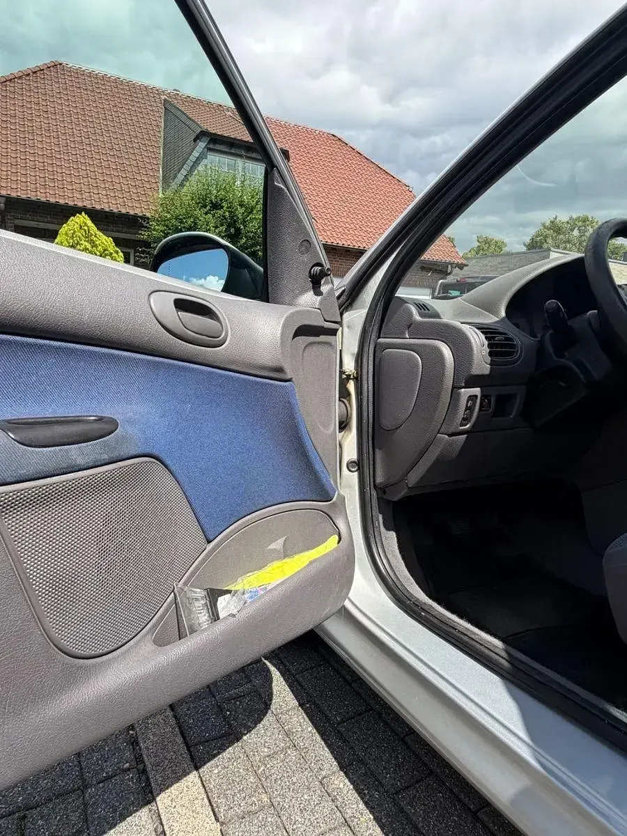 Gebraucht Peugeot 206 68 PS (50 kW) 2003 Silber Kombi