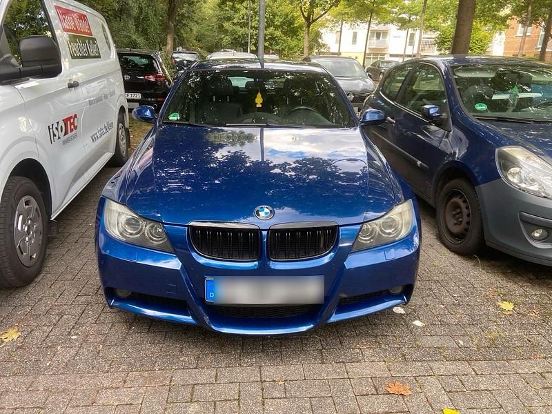 Blau Gebraucht 2008 BMW 325 Shadowline Limousine | 9.999 € (Etwas zu teuer) - Bild 1/3