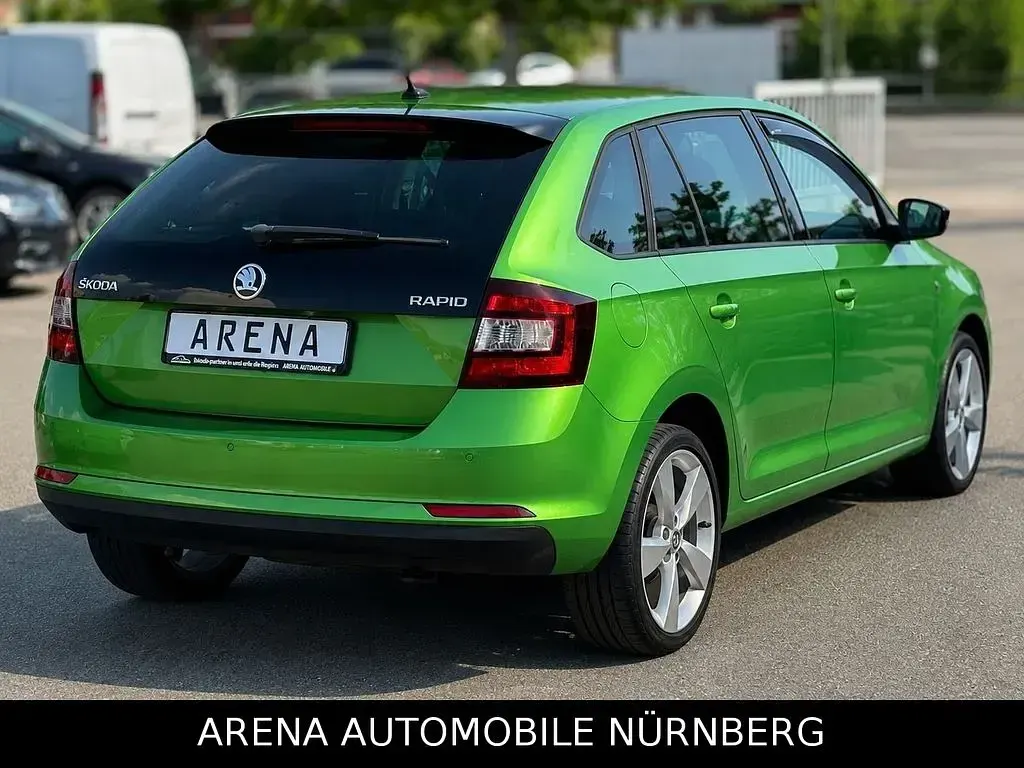 Gebraucht Skoda Rapid Style 86 PS (63 kW) 2015 Grün Kleinwagen