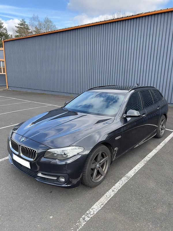 Gebraucht BMW 530 280 PS (205 kW) 2015 Grau Kombi