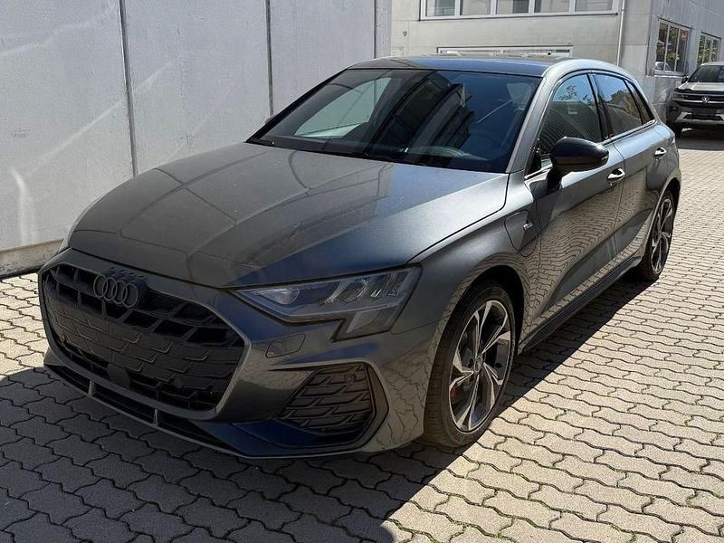 Schwarz Neu 2025 Audi A3 Sportback e-tron S-Line Limousine | 39.151 € - Bild 1/4
