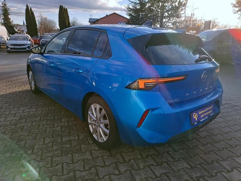 Gebraucht Opel Astra Enjoy 131 PS (96 kW) 2022 Kobalt blau (metallic) (metallic) Limousine
