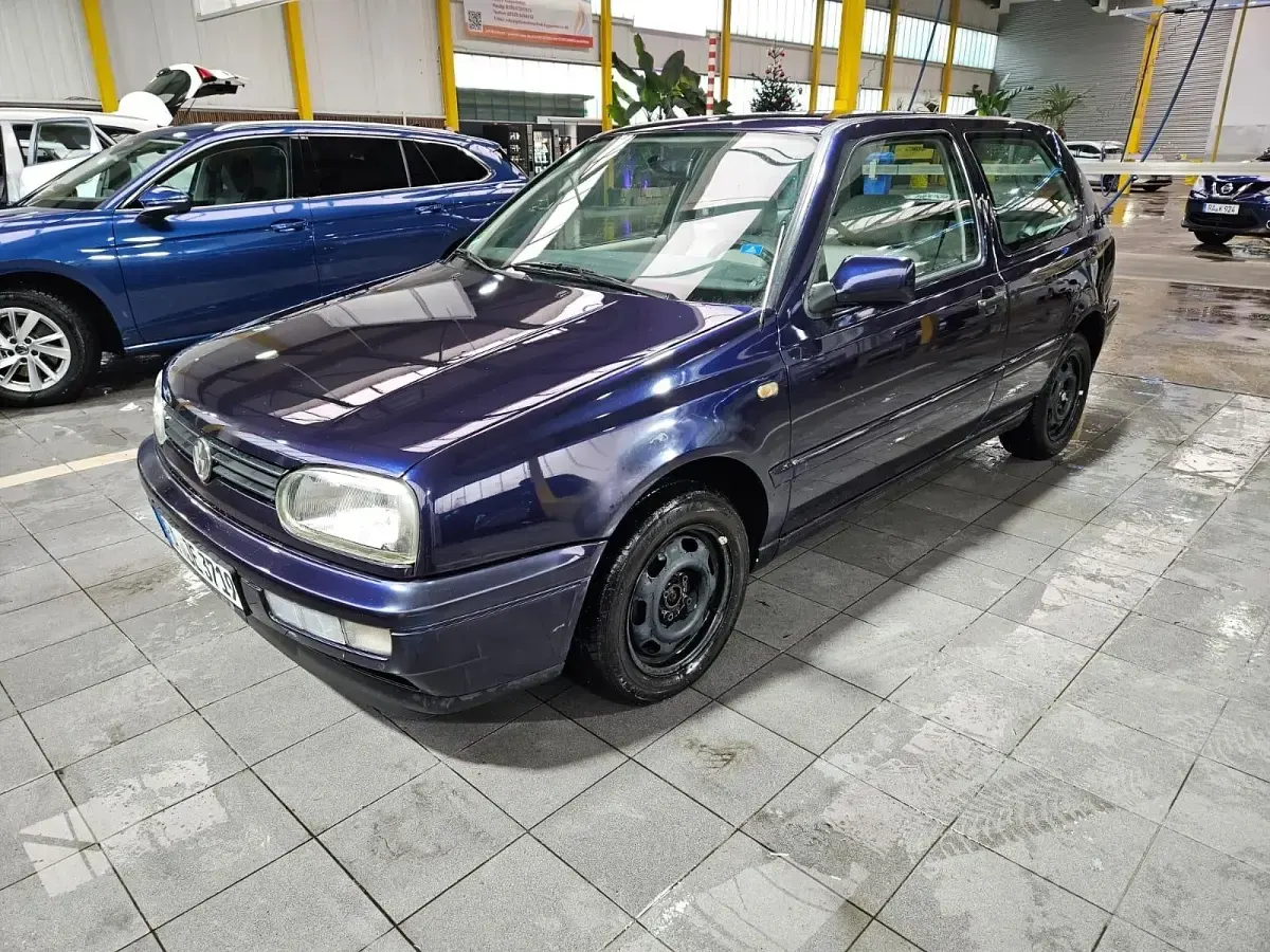 Brugt VW Golf III 60 HK (44 kW) 1997 Lilla Hatchback