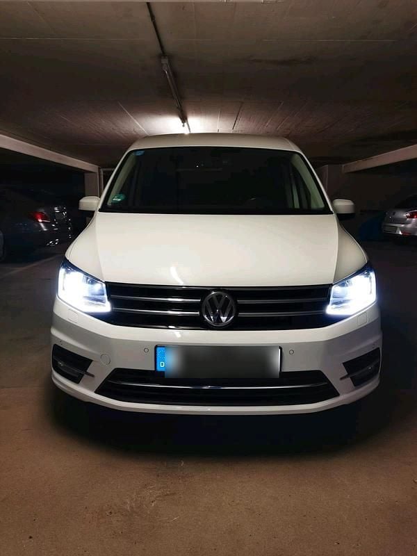 Gebraucht VW Caddy Highline 150 PS (110 kW) 2016 Weiß Van / Kleinbus