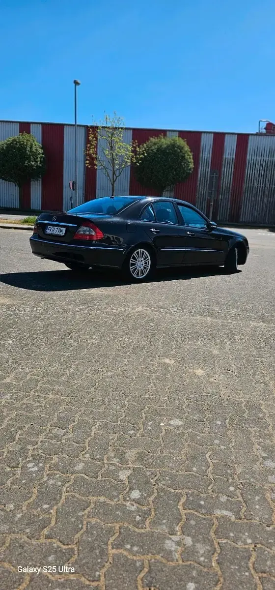 Gebraucht Mercedes E320 190 PS (139 kW) 2006 Schwarz Limousine