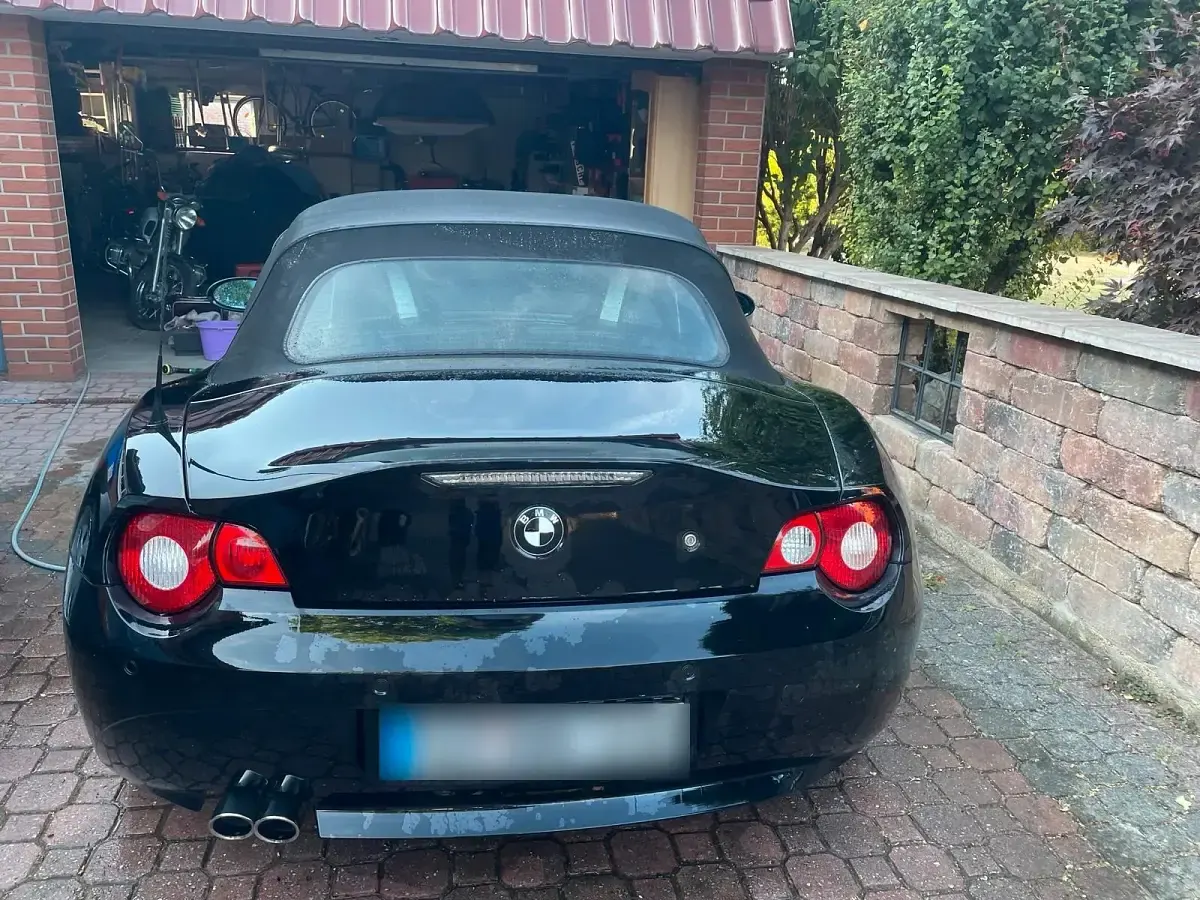 Gebraucht BMW Z4 170 PS (125 kW) 2005 Schwarz Cabrio