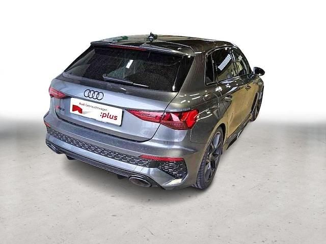 Gebraucht Audi RS3 Sportback Ambiente 400 PS (294 kW) 2024 Daytonagrau perleffekt Kleinwagen