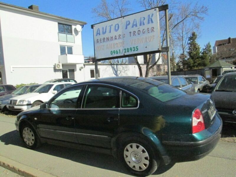 Grün metallic Gebraucht 2002 VW Passat Comfortline Limousine | 1.500 € (Fairer Preis) - Bild 1/4