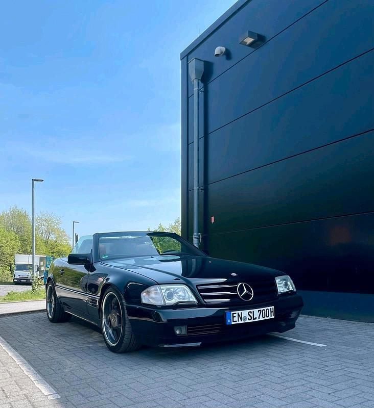 Schwarz Gebraucht 1993 Mercedes SL600 Cabrio | 29.999 € - Bild 1/4