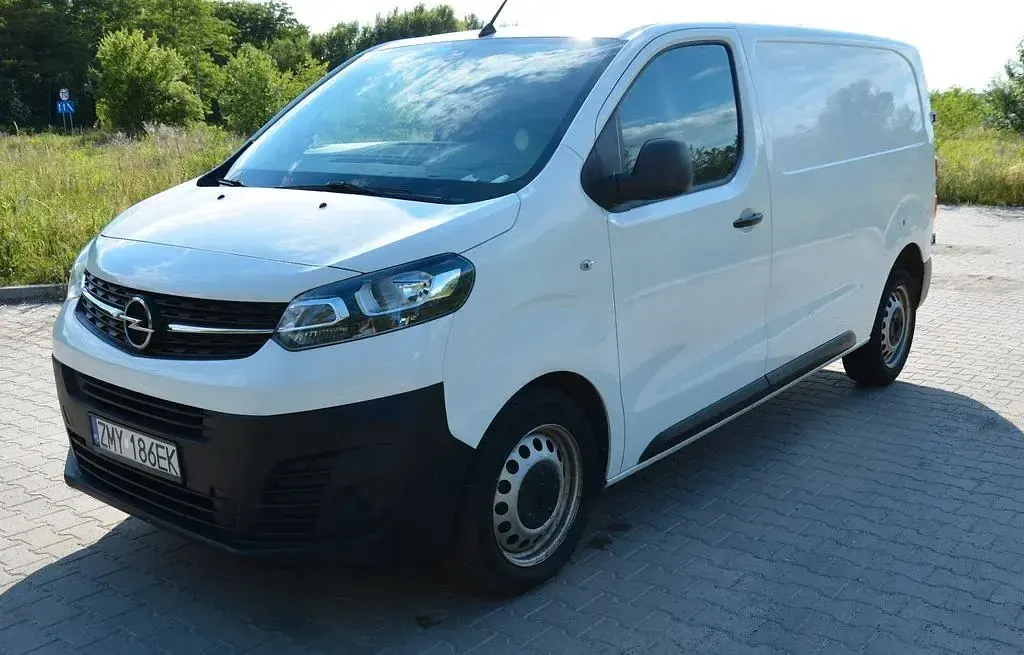 Gebraucht Opel Vivaro-e Combi 122 PS (89 kW) 2019 Weiß Van / Kleinbus