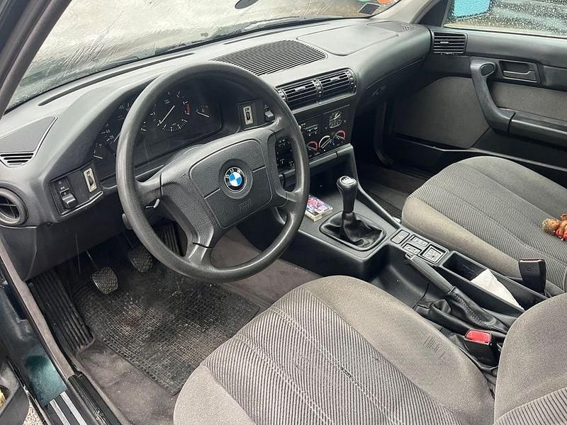 Gebraucht BMW 520 Basis 150 PS (110 kW) 1995 Grün Limousine