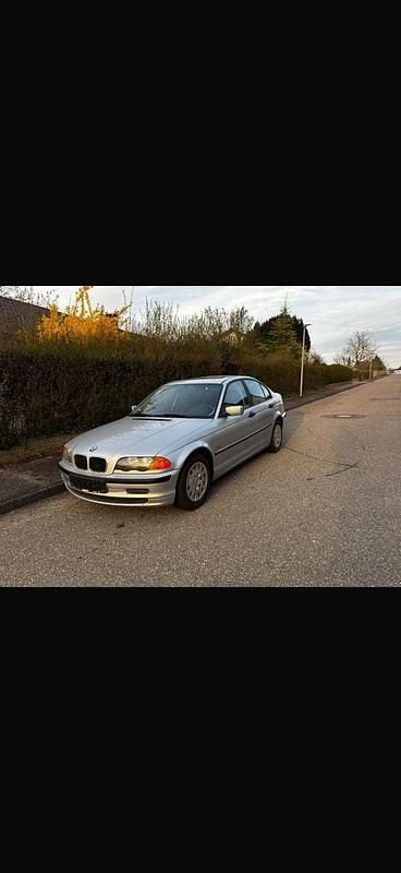 Gebraucht BMW 316 105 PS (77 kW) 1999 Silber Limousine