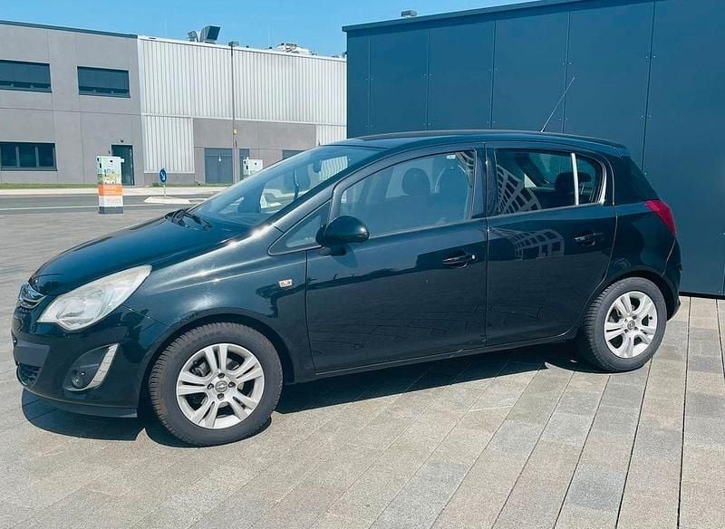 Schwarz Gebraucht 2013 Opel Corsa Kleinwagen | 3.650 € (Guter Preis) - Bild 1/4