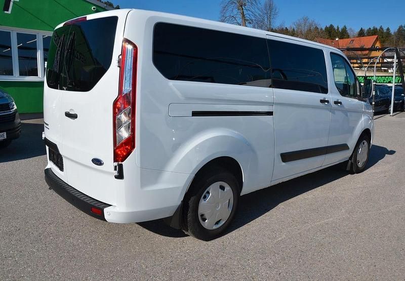 Gebraucht Ford Transit Custom S 131 PS (96 kW) 2023 Weiß Van / Kleinbus