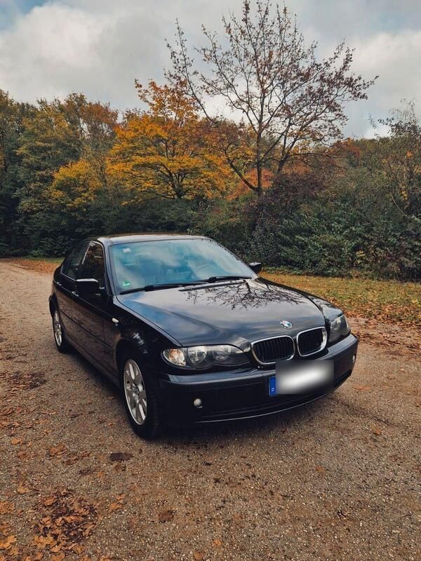 Schwarz Gebraucht 2002 BMW 318 Sport Line Limousine | 2.450 € (Fairer Preis) - Bild 1/4