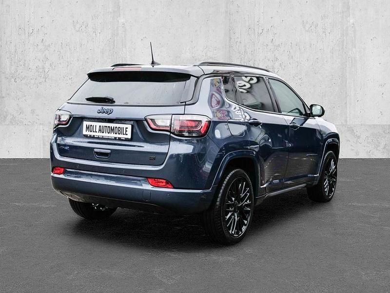 Käytetty Jeep Compass 241 HP (177 kW) 2022 Sininen Katumaasturi