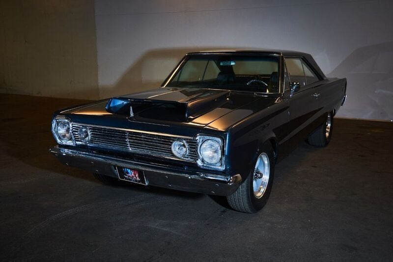 Blau Gebraucht 1967 Plymouth Satellite | 62.060 € - Bild 1/4