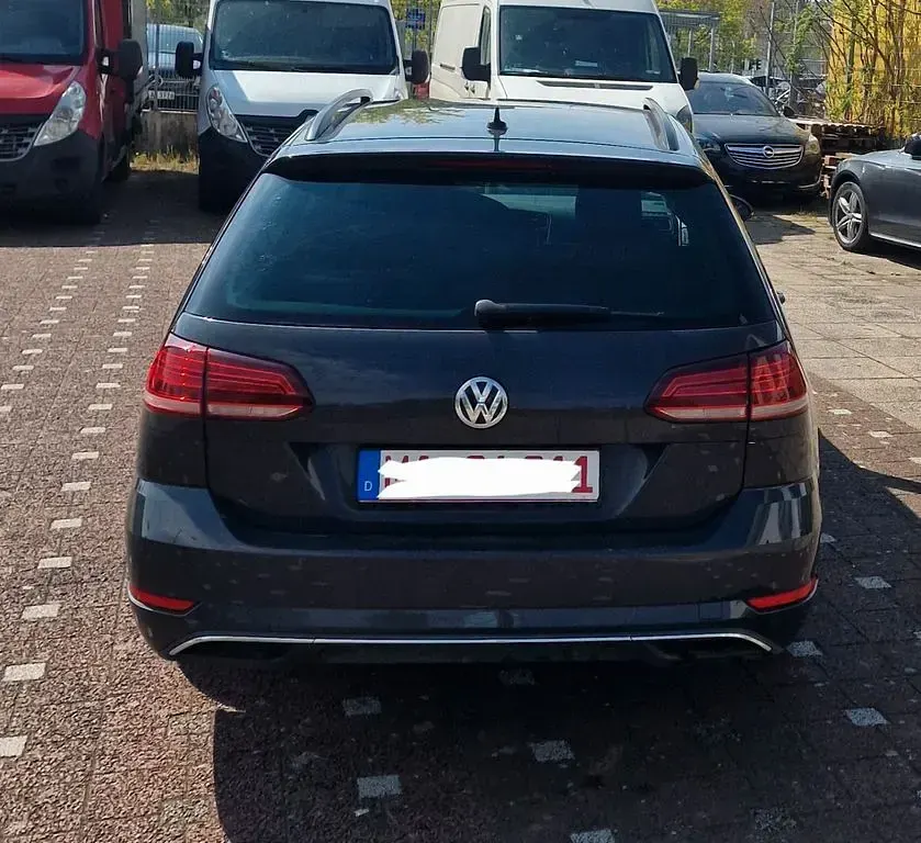 Gebraucht VW Golf VII Comfortline 150 PS (110 kW) 2019 Grau Kombi