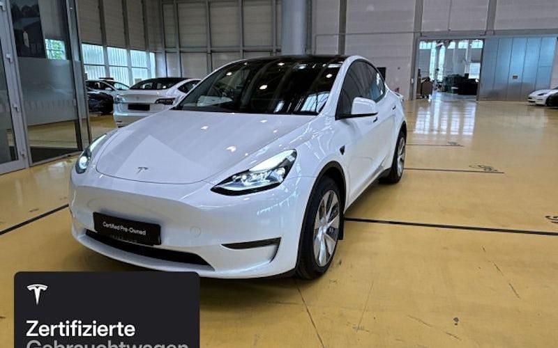 Weiß Gebraucht 2023 Tesla Model Y Long Range SUV | 39.800 € (Fairer Preis) - Bild 1/4