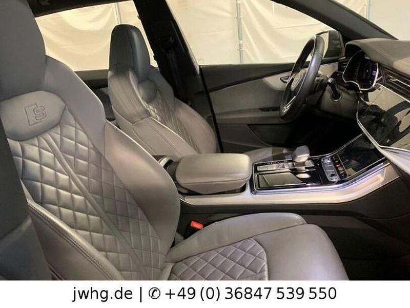 Gebraucht Audi Q8 S-Line 286 PS (210 kW) 2022 Daytonagrau (metallic) SUV