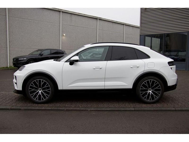 Gebraucht Porsche Macan Turbo 469 kW (639 PS) 2025 Weiß SUV