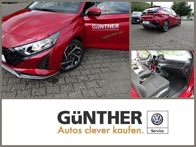 Dragon red (rot) Gebraucht 2023 Hyundai i20 Trend Limousine | 19.880 € (Etwas zu teuer) - Bild 1/4