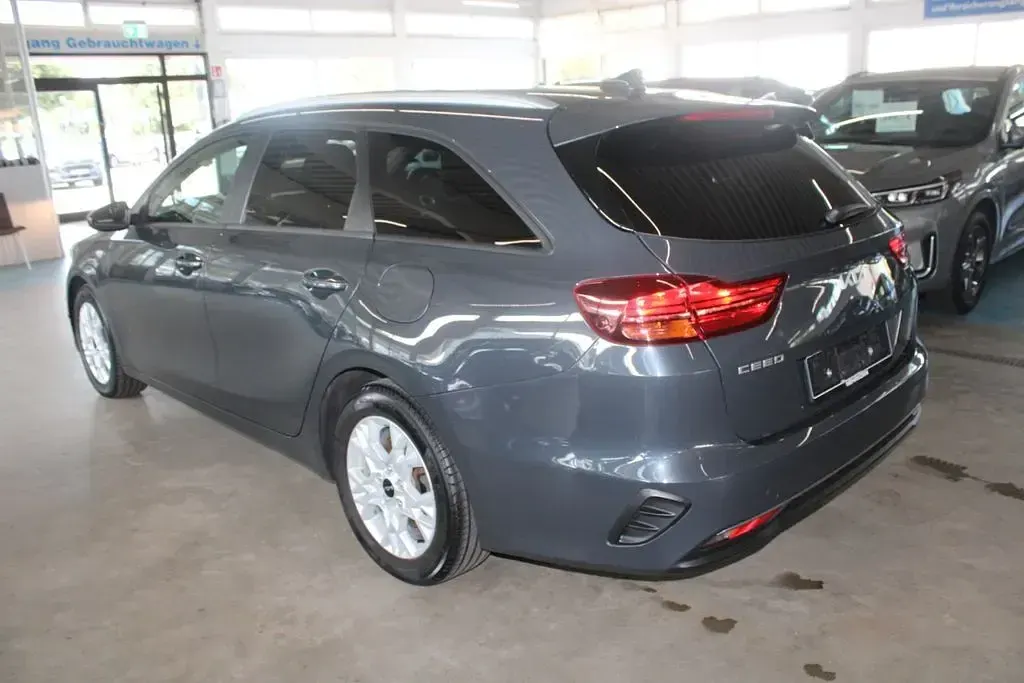 Gebraucht Kia Ceed Sportswagon 160 PS (117 kW) 2023 Grau Kombi