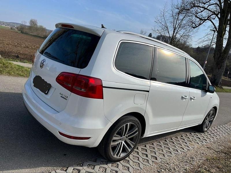 Gebraucht VW Sharan 170 PS (125 kW) 2013 Weiß Van / Kleinbus