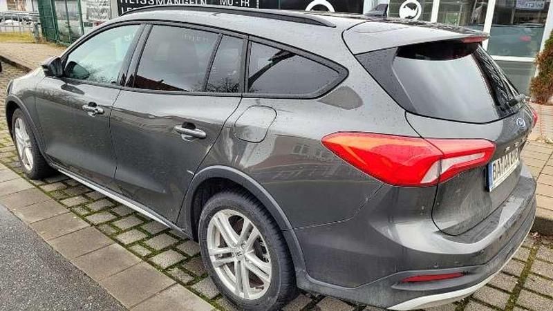 Gebraucht Ford Focus Active X 125 PS (91 kW) 2021 Magneticgrau Kombi