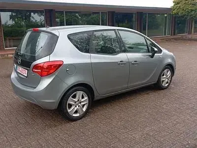 Gebraucht Opel Meriva 101 PS (74 kW) 2010 Van / Kleinbus