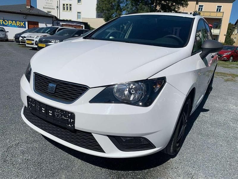 Weiß Gebraucht 2014 Seat Ibiza ST Kombi | 6.000 € (Fairer Preis) - Bild 1/4
